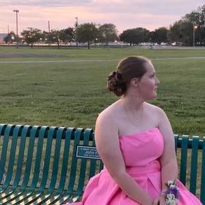 Meet your Posher, Leslie